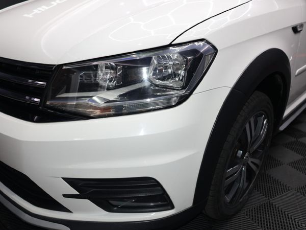 2017-Volkswagen-Caddy-Alltrack-20-TDI-Auto-103kW image:8
