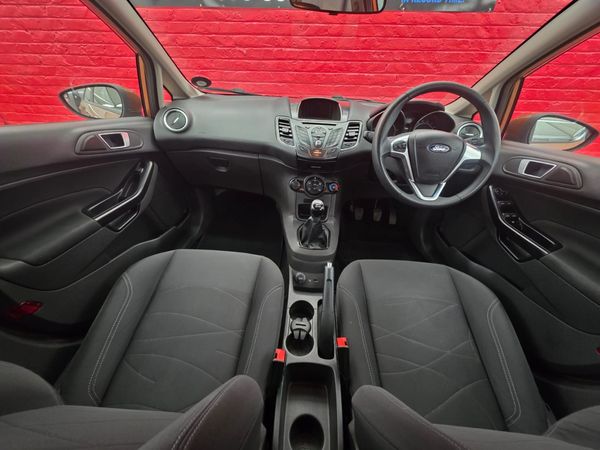 2017-Ford-Fiesta-15-TDCi-Trend-5-dr image:4