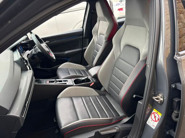 2022-Volkswagen-Golf-8-GTI-20-TSI-Auto image:10