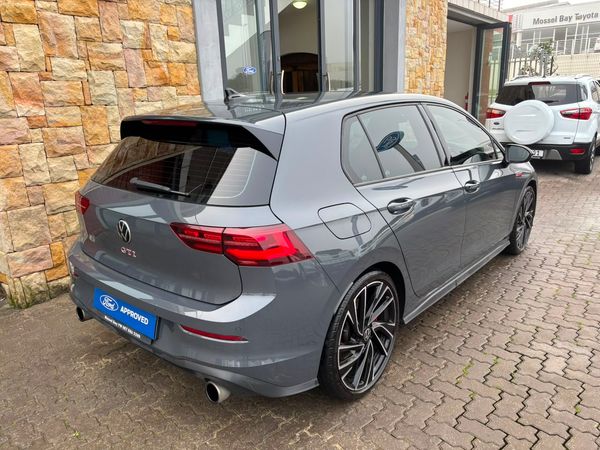 2022-Volkswagen-Golf-8-GTI-20-TSI-Auto image:4