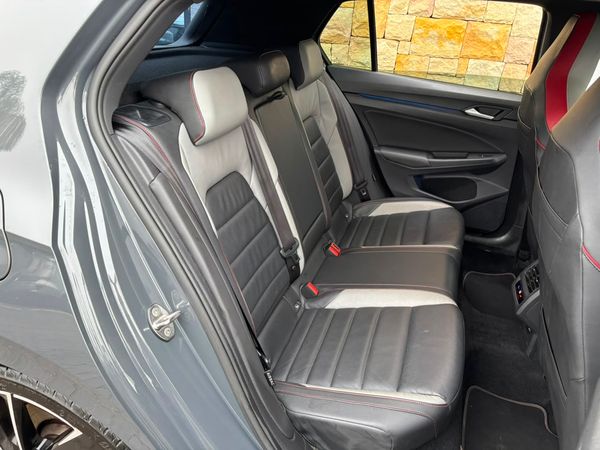 2022-Volkswagen-Golf-8-GTI-20-TSI-Auto image:6