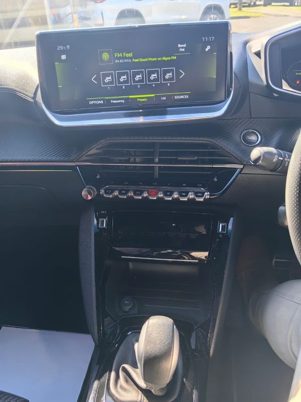 2022-Peugeot-2008-GT-12T-Auto image:10