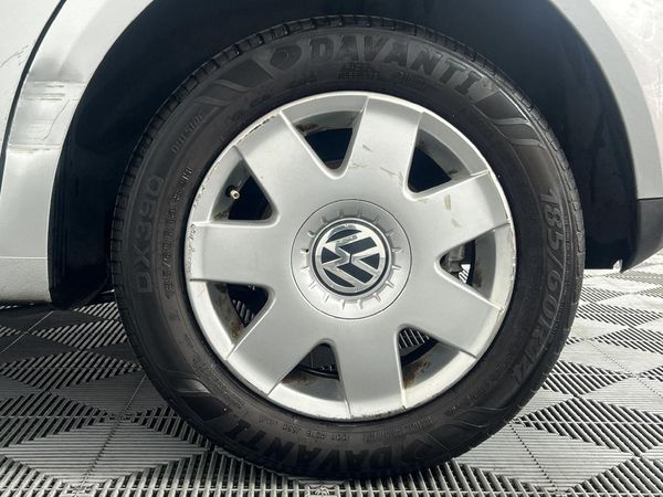 2005-Volkswagen-Polo-16-Comfortline image:6