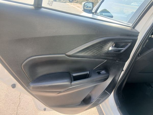 2025-Suzuki-Swift-12-GL image:7