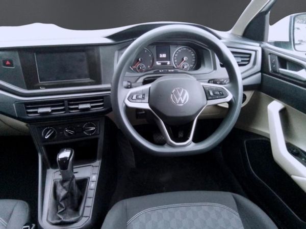 2024-Volkswagen-Polo-16-Classic-Auto image:10