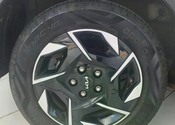 2025-Kia-Sonet-15-LX-Auto image:13