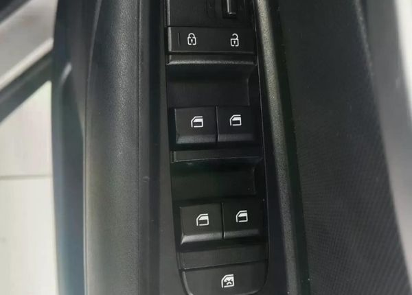 2025-Kia-Sonet-15-LX-Auto image:8