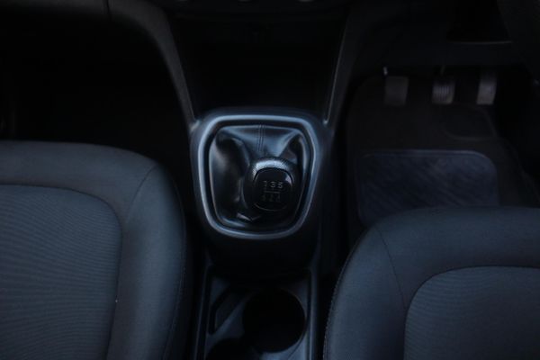 2017-Hyundai-Grand-i10-125-Fluid image:14