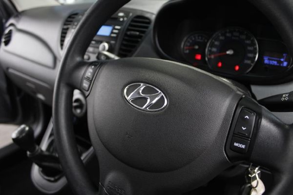 2016-Hyundai-i10-11-GLS-Motion image:10