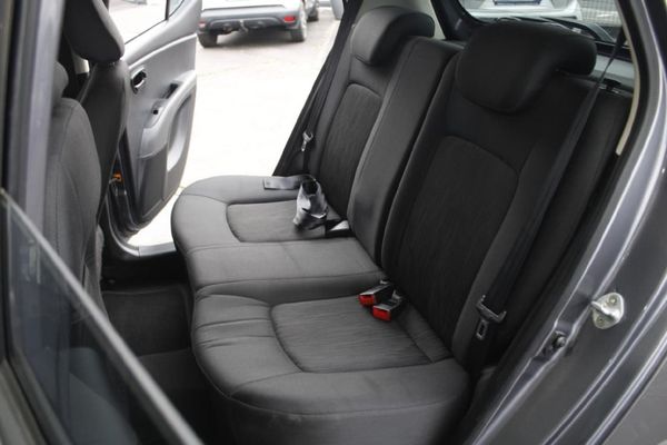 2016-Hyundai-i10-11-GLS-Motion image:14