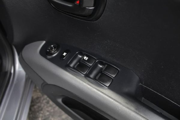 2016-Hyundai-i10-11-GLS-Motion image:17