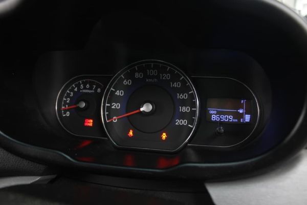 2016-Hyundai-i10-11-GLS-Motion image:18