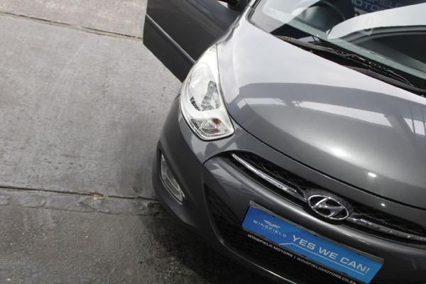 2016-Hyundai-i10-11-GLS-Motion image:5