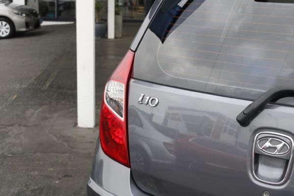 2016-Hyundai-i10-11-GLS-Motion image:7