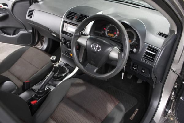 2019-Toyota-Corolla-Quest-16 image:9
