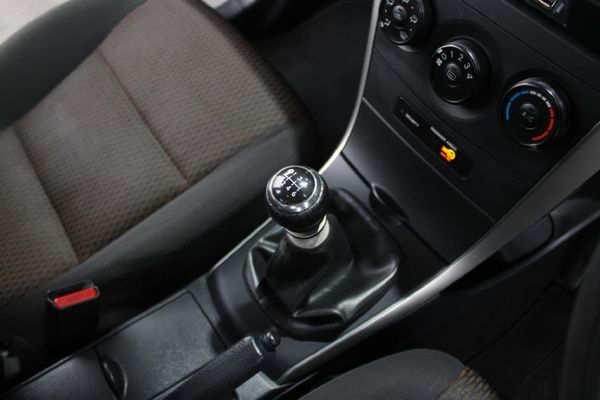 2019-Toyota-Corolla-Quest-16 image:13