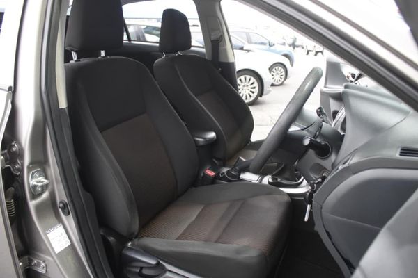 2019-Toyota-Corolla-Quest-16 image:14