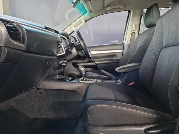 2023-Toyota-Hilux-24-GD-6-Raider-4x4-Auto-Double-Cab image:10