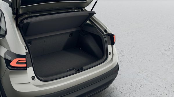 2026-Volkswagen-Taigo-10-TSI-Life-Auto image:4