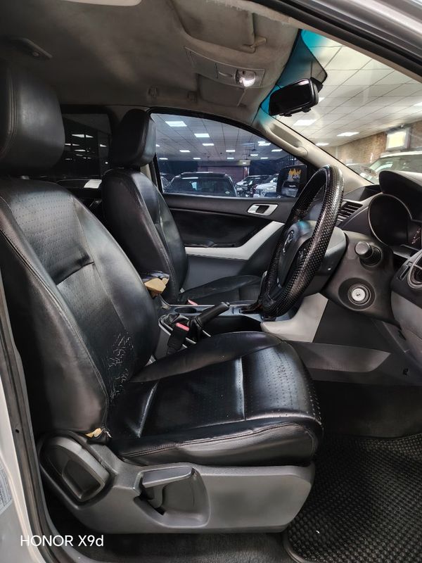 2012-Mazda-BT-50-32-TDi-SLE-4x4-Auto-Double-Cab image:6