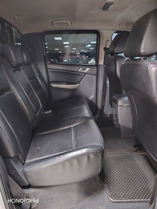 2012-Mazda-BT-50-32-TDi-SLE-4x4-Auto-Double-Cab image:7