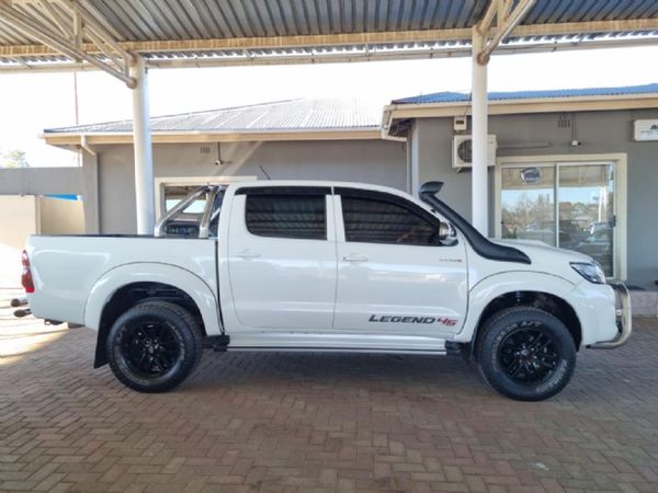 2015-Toyota-Hilux-30-D-4D-Legend-45-4x4-Auto-Double-Cab image:1