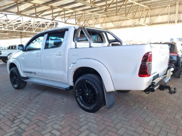2015-Toyota-Hilux-30-D-4D-Legend-45-4x4-Auto-Double-Cab image:4