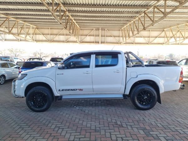 2015-Toyota-Hilux-30-D-4D-Legend-45-4x4-Auto-Double-Cab image:5