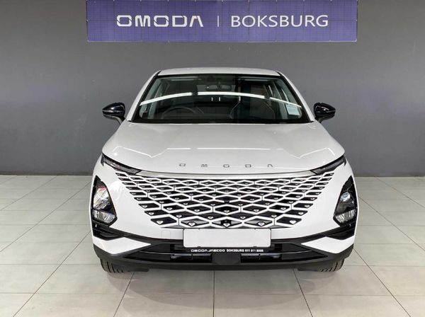 2026-Omoda-C5-15T-Street-Plus image:1