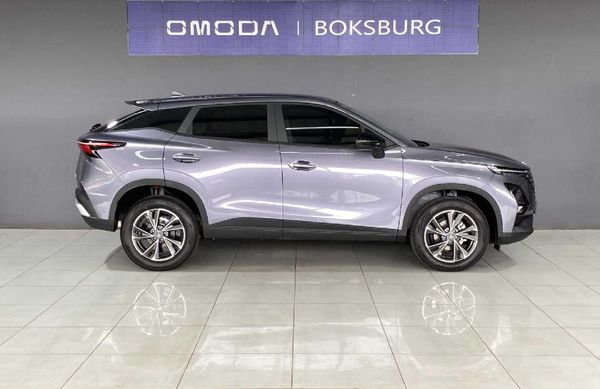 2026-Omoda-C5-15T-Street-Plus image:3