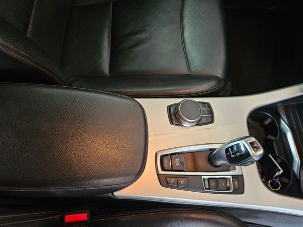 2018-BMW-X4-xDrive20d-xLine image:16