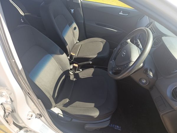 2018-Hyundai-Grand-i10-10-Motion image:9