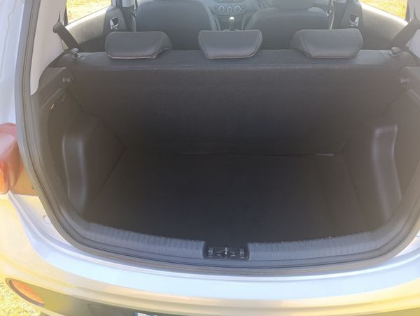 2018-Hyundai-Grand-i10-10-Motion image:12