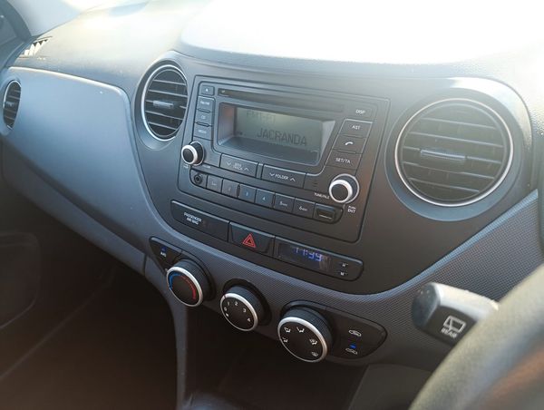 2018-Hyundai-Grand-i10-10-Motion image:14