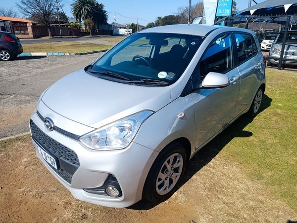 2018-Hyundai-Grand-i10-10-Motion image:3