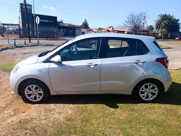2018-Hyundai-Grand-i10-10-Motion image:4