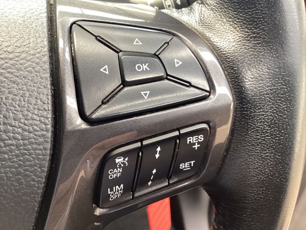 2016-Ford-Everest-32-TDCi-LTD-4x4-Auto image:12