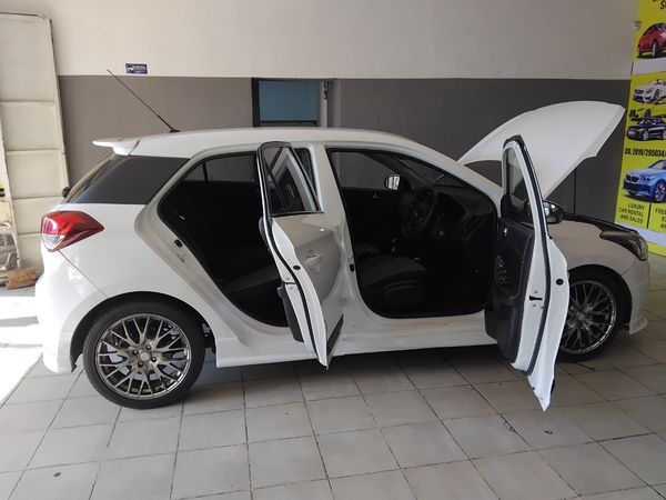 2016-Hyundai-i20-14-N-Series image:10