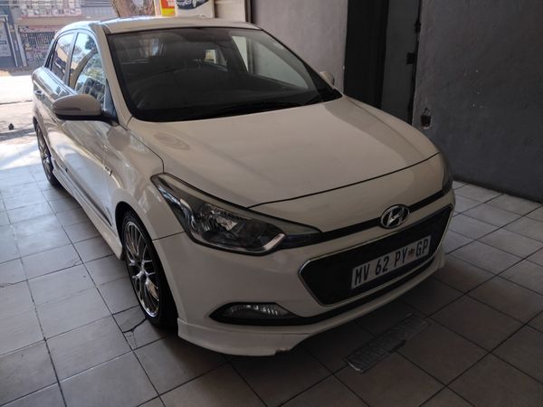 2016-Hyundai-i20-14-N-Series image:1