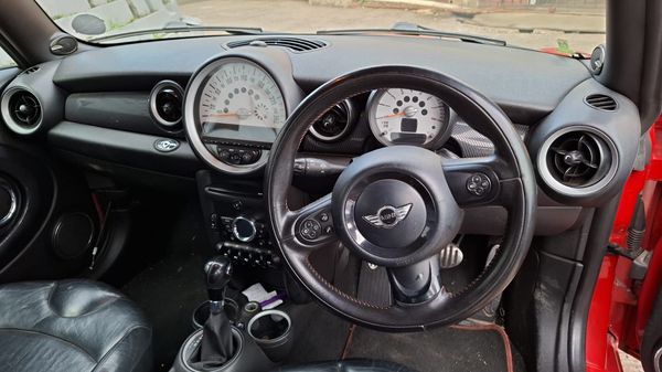 2011-MINI-Convertible-Cooper-S-Auto image:4
