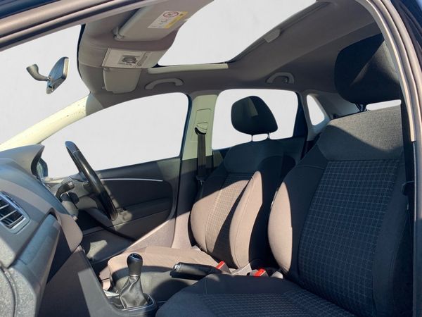 2017-Volkswagen-Polo-GP-12-TSI-Comfortline-66kW image:12