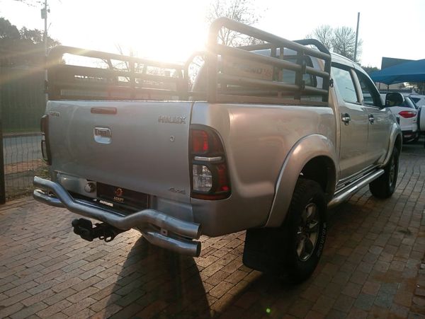 2011-Toyota-Hilux-30-D-4D-Raider-4x4-Double-Cab image:10