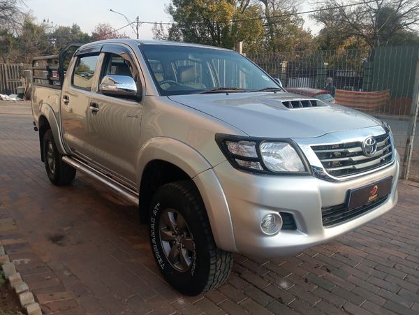 2011-Toyota-Hilux-30-D-4D-Raider-4x4-Double-Cab image:2