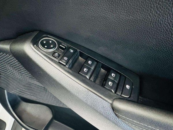 2021-Kia-Seltos-16-EX-Auto image:9