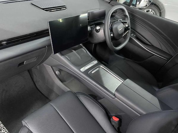 2026-Omoda-C7-16T-Luxury image:6