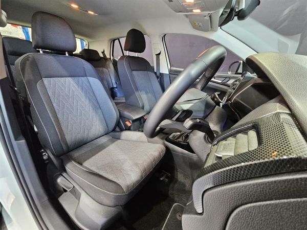 2025-Volkswagen-T-Cross-10-TSI-Life-Auto image:12