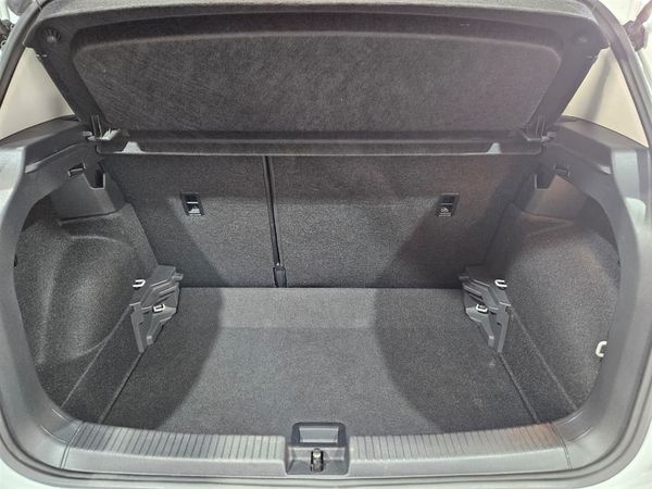 2025-Volkswagen-T-Cross-10-TSI-Life-Auto image:6