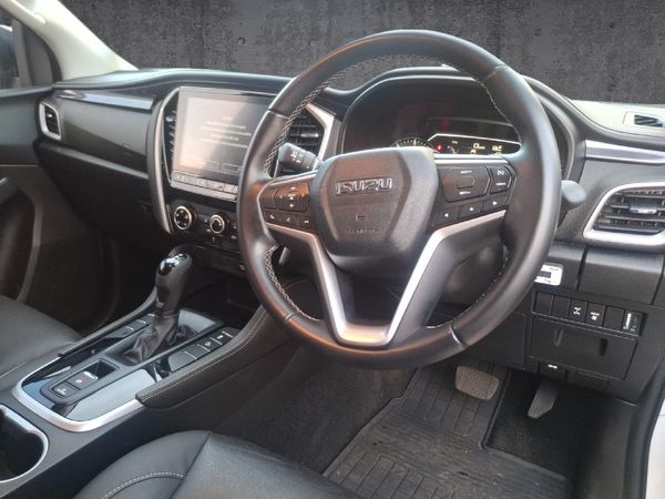 2024-Isuzu-Mu-x-19D-LS-Auto image:12