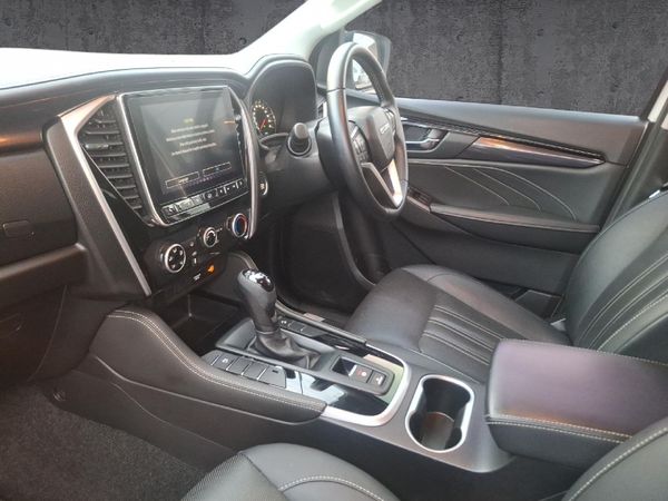 2024-Isuzu-Mu-x-19D-LS-Auto image:18