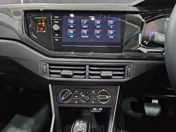 2025-Volkswagen-Taigo-10-TSI-Life-Auto image:10